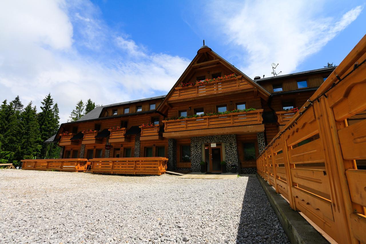 Horsky Hotel Kristina Hruštín エクステリア 写真