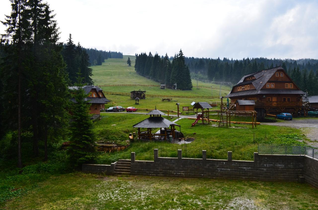 Horsky Hotel Kristina Hruštín エクステリア 写真