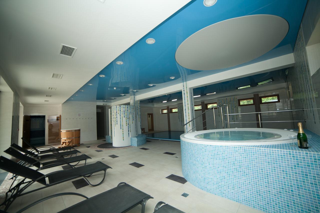 Horsky Hotel Kristina Hruštín エクステリア 写真